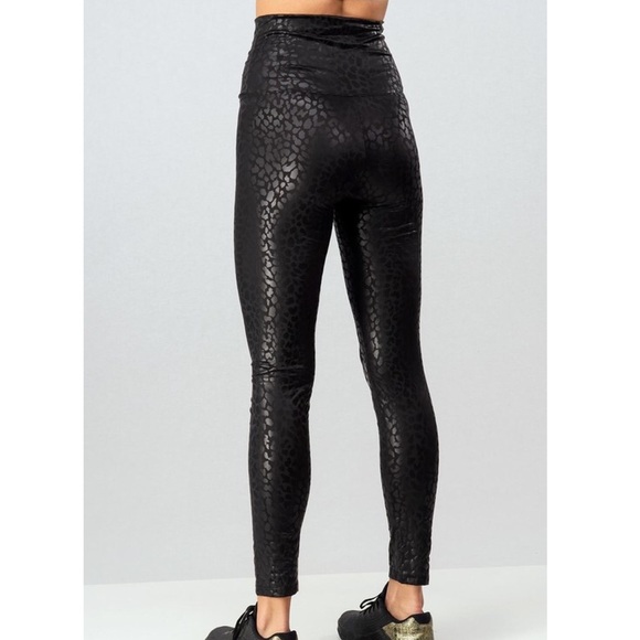 Leopard Print High Waist Legging - Picture 4 of 4